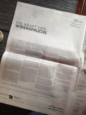     Diese Woche in der ZEIT: Eine ganzseitige Anzeige der WUDC. (Foto: Henrik Mädler)