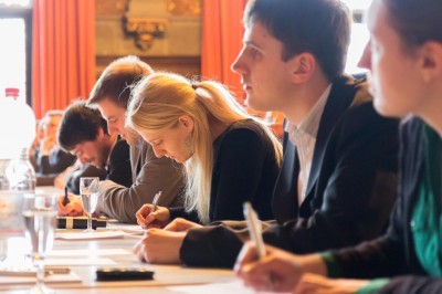 Wichtig für ein Turnier: Genügend gute Juroren (c) Henrik Maedler