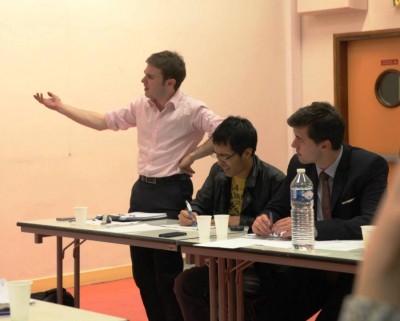 Michael Dunn Goekjian (standing), Ashish Kumar, Scott Ralston, Paris Open 2014 Open final opposition bench, question, POI (c) tivi+