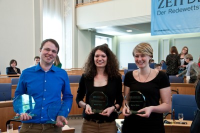 Sieger der ZEIT DEBATTE Mainz 2014: Marcel Giersdorf, Sarah Kempf, Anna Mattes (v.l.) (c) Michael Schindler