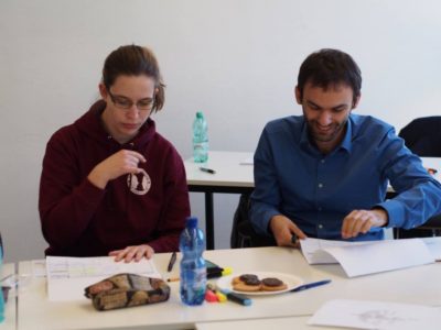 Christian Stunck (r) im Gespräch mit Barbara Schunicht beim Alstercup 2017 - © Debattierclub Hamburg e.V.