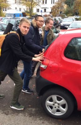 Auf dem Tübinger Schiebeparkplatz - © Thomas Skipwith